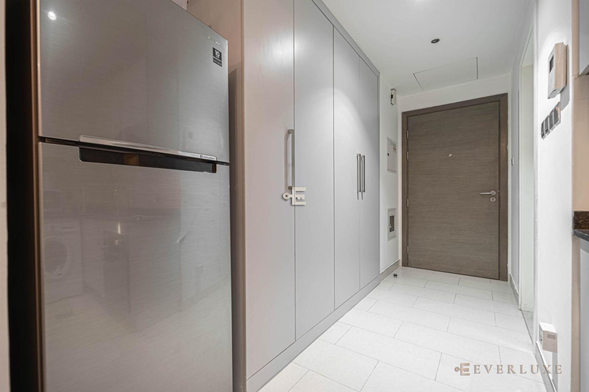 Everluxe Azizi Montrell Lovely Apartment